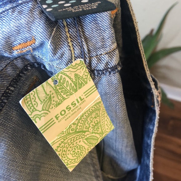 Fossil Denim White Wash Raw Hem Mini Skirt 4 - Picture 6 of 8